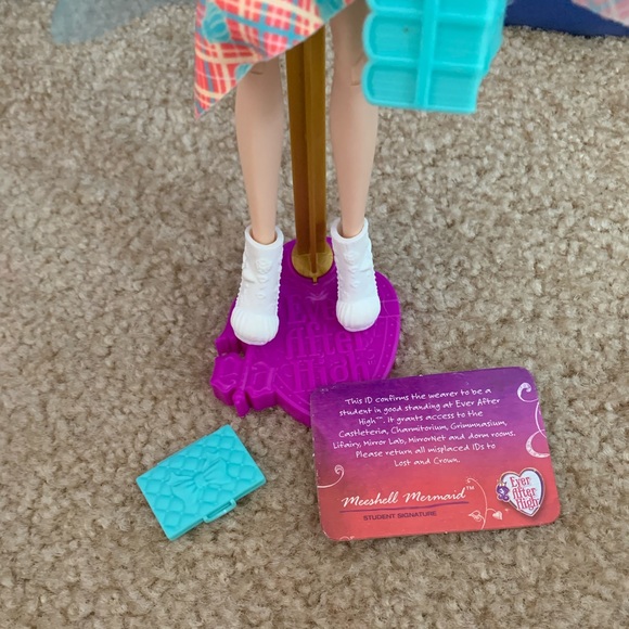 EVER AFTER HIGH MEESHELL MERMAID “BACK TO SCHOOL” DOLL ~ RARE - Picture 6 of 7